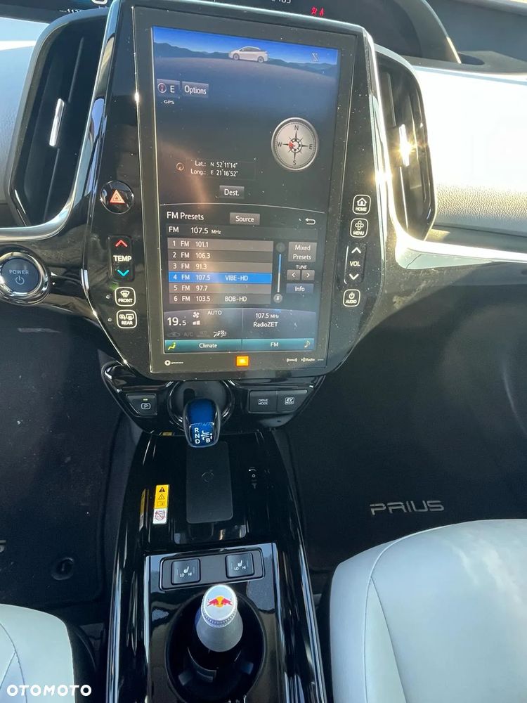 Toyota Prius Hybrid Executive - 23