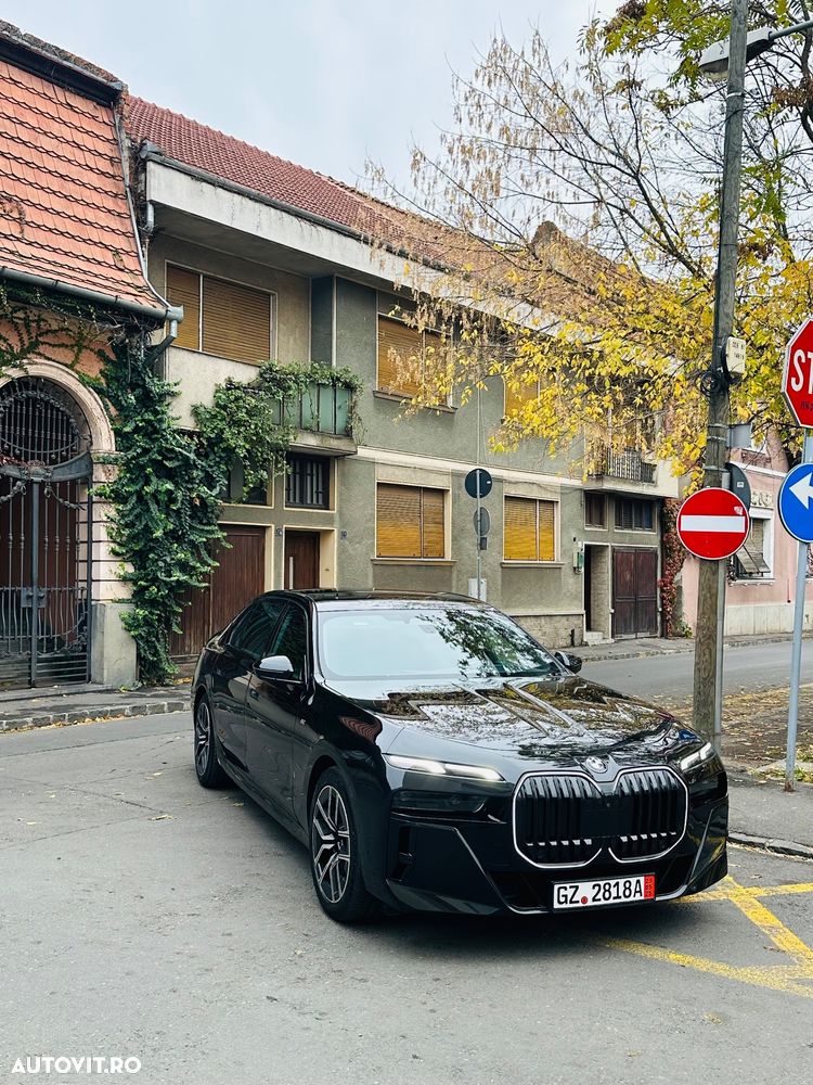 BMW Seria 7 740d xDrive MHEV - 3