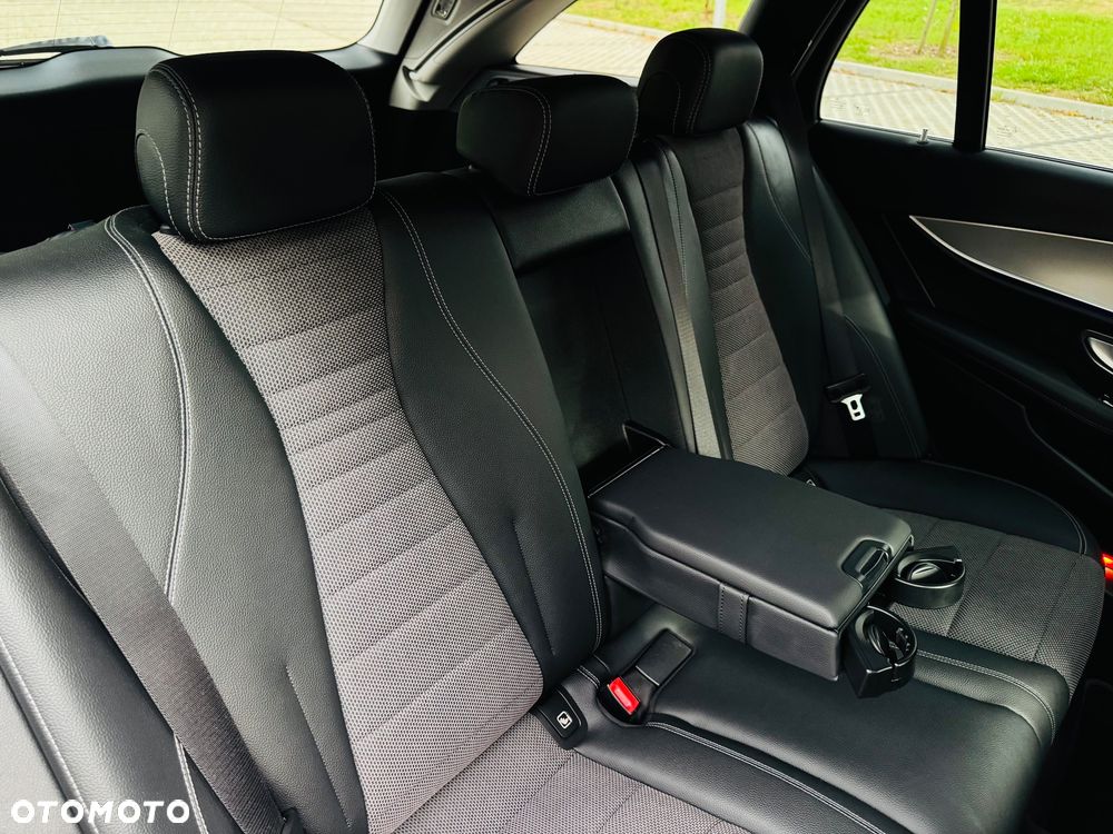 Mercedes-Benz Klasa E 220 d 9G-TRONIC Exclusive - 35