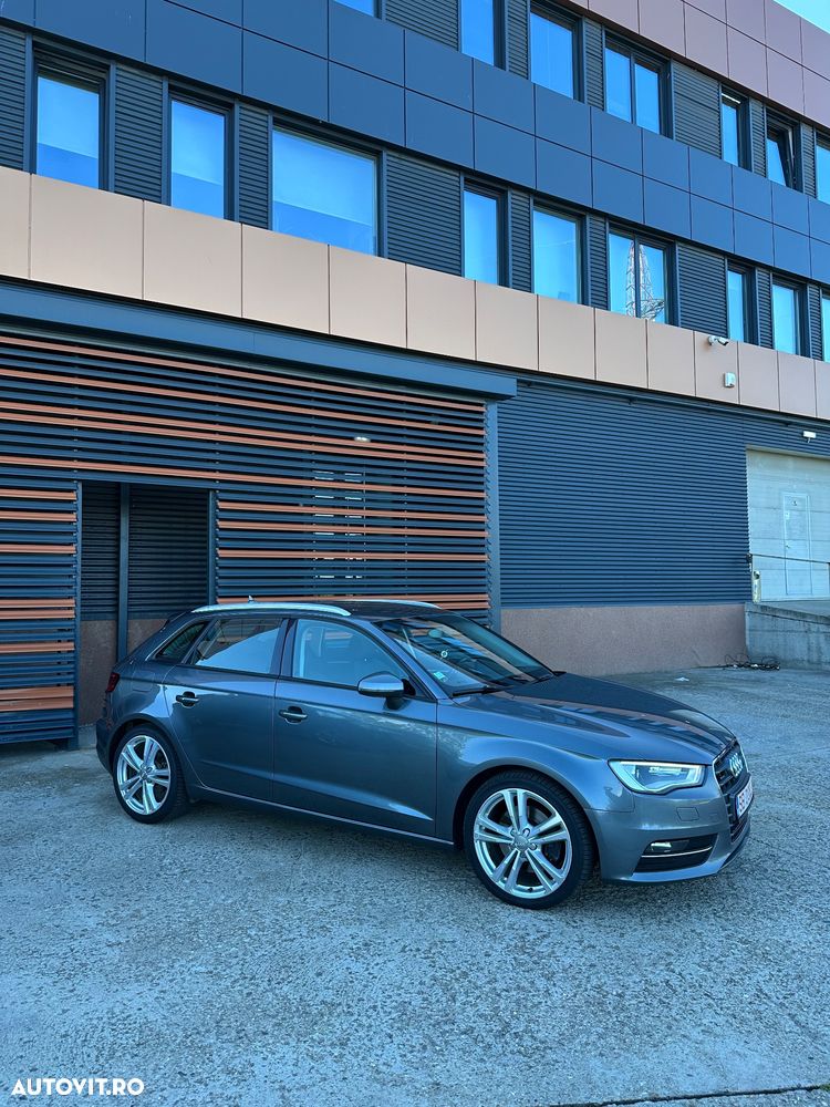Audi A3 Sportback 2.0 TDI quattro Stronic Ambiente - 2