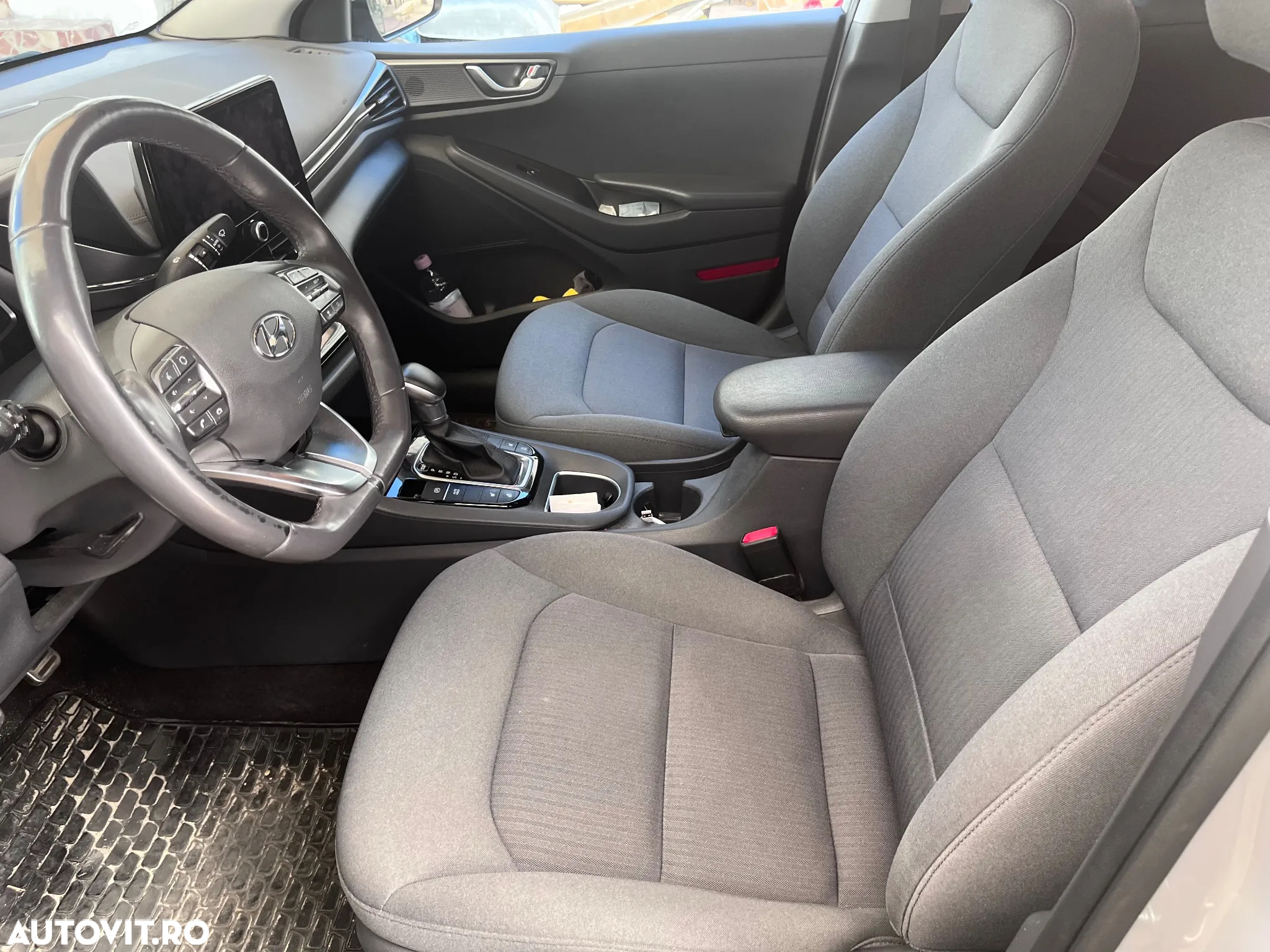 Hyundai IONIQ Plug-In Hybrid 1.6 141CP Exclusive - 6