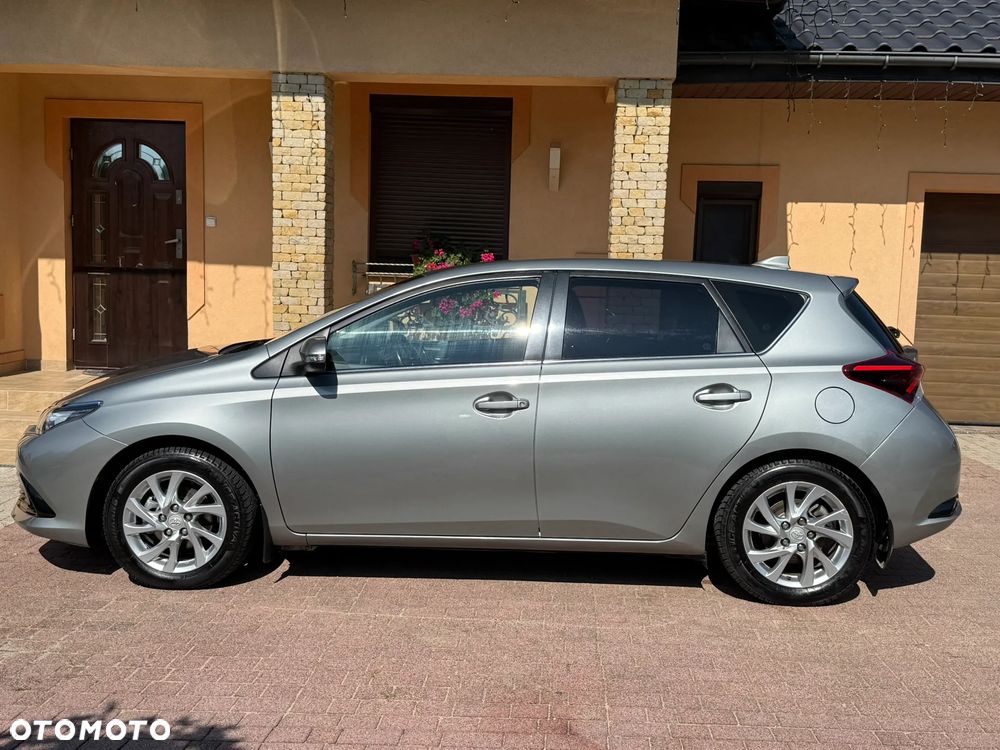 Toyota Auris - 3