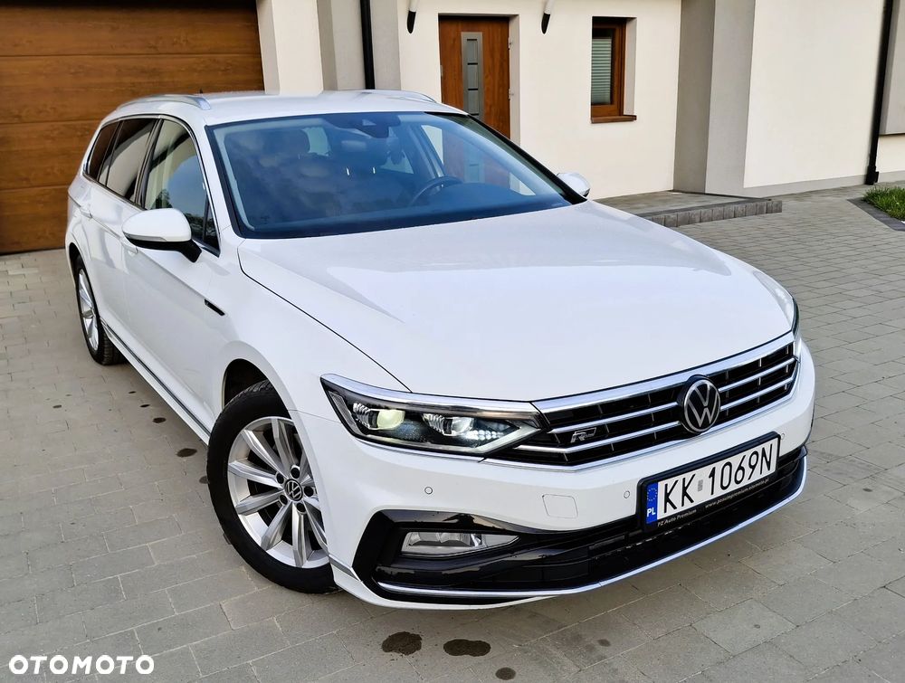 Volkswagen Passat Variant 2.0 TDI SCR DSG 4Motion Elegance - 22