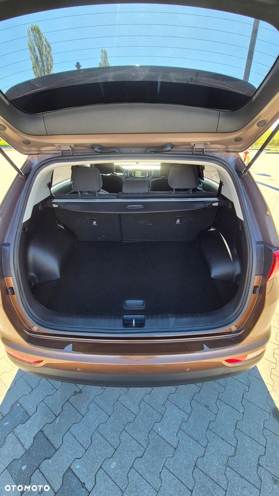 Kia Sportage 1.6 GDI 2WD DREAM-TEAM EDITION - 9