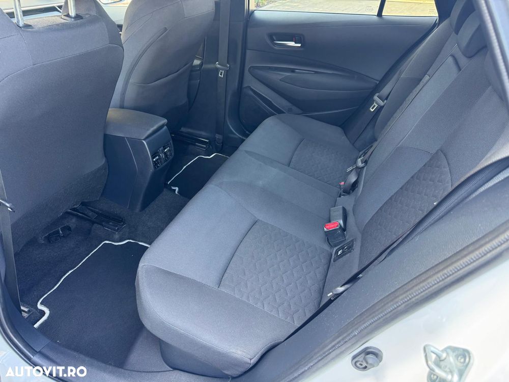 Toyota Corolla 1.8 Hybrid Comfort - 8