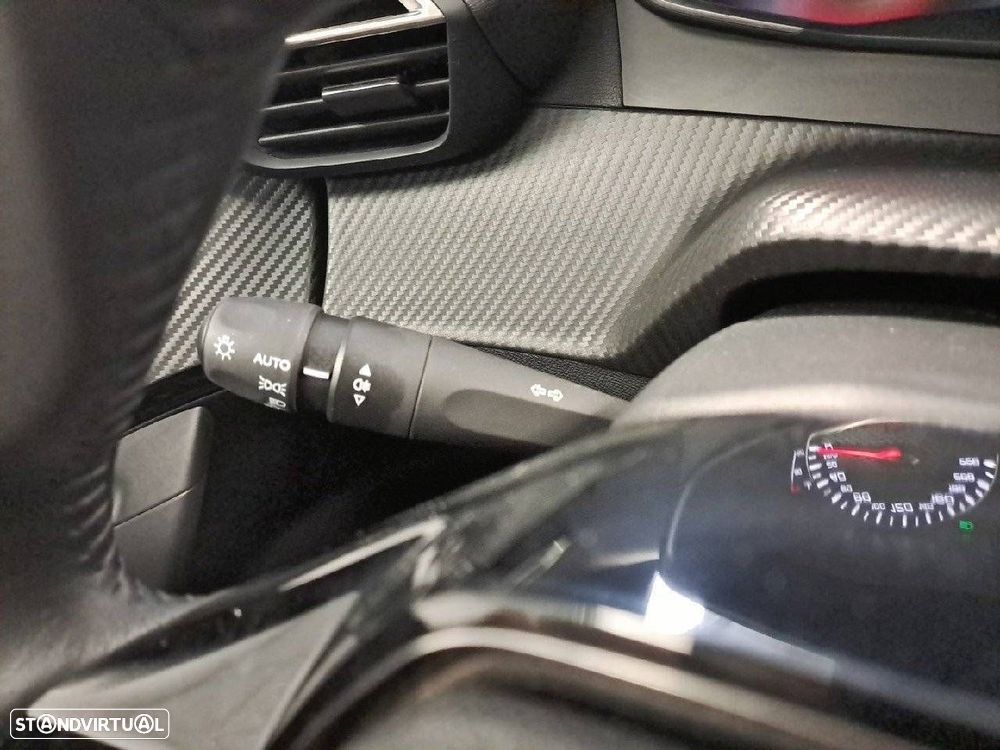 Peugeot 2008 1.2 PureTech Style - 14