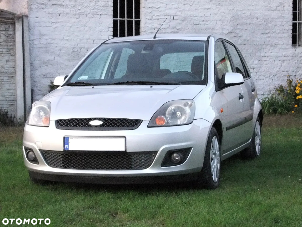 Ford Fiesta - 2