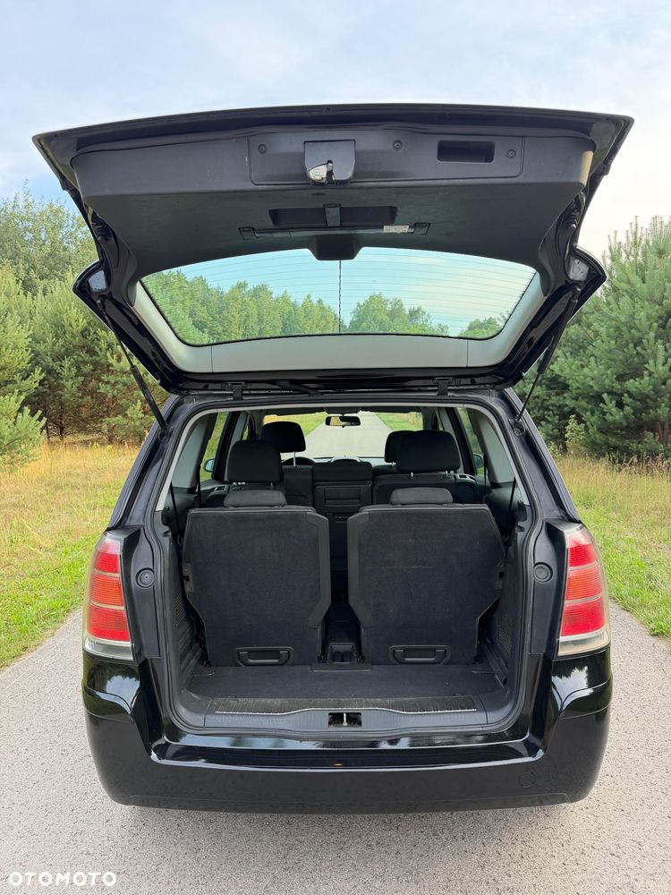 Opel Zafira 1.6 16V Comfort - 12