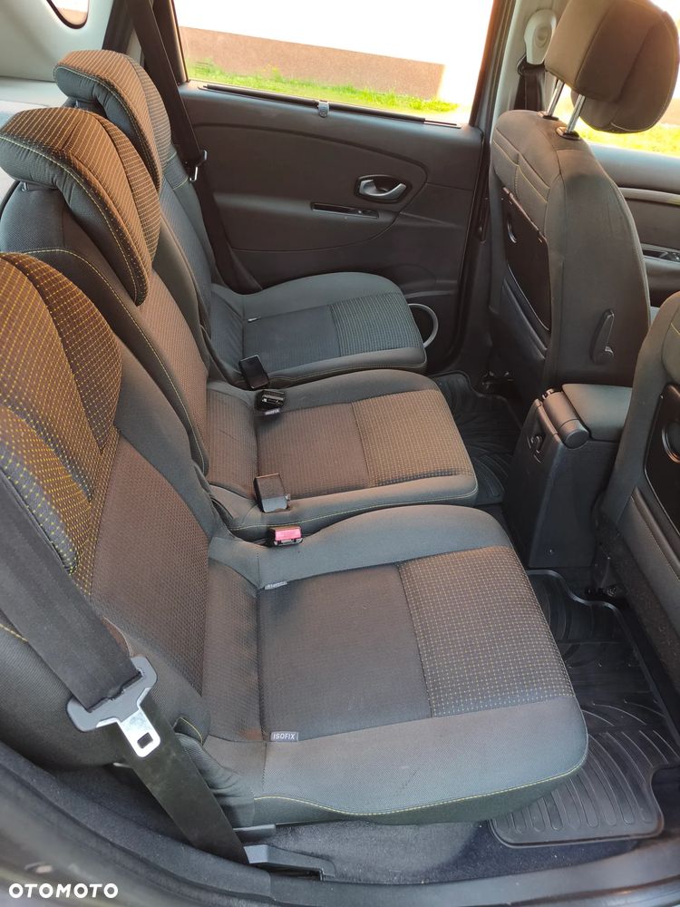 Renault Scenic - 12
