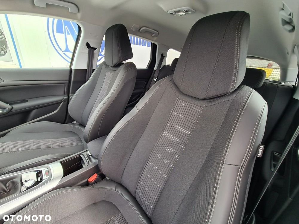 Peugeot 308 SW PureTech 130 Allure - 23