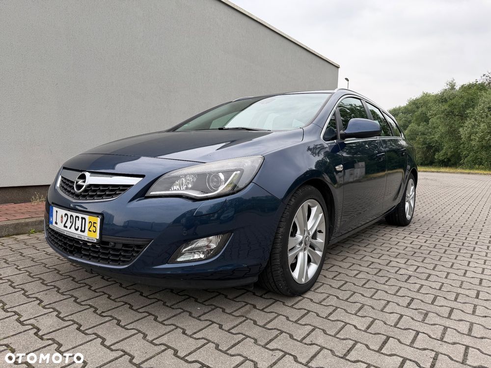Opel Astra 1.6 Turbo Edition - 2