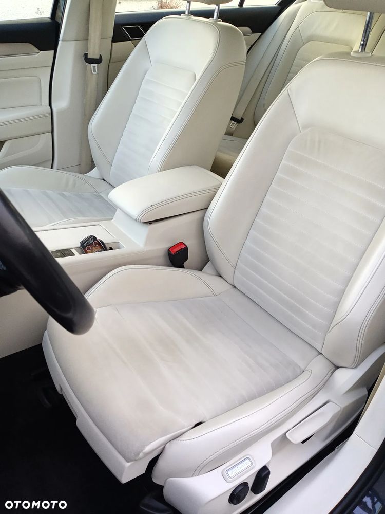 Volkswagen Passat 2.0 TDI BMT Highline DSG - 17