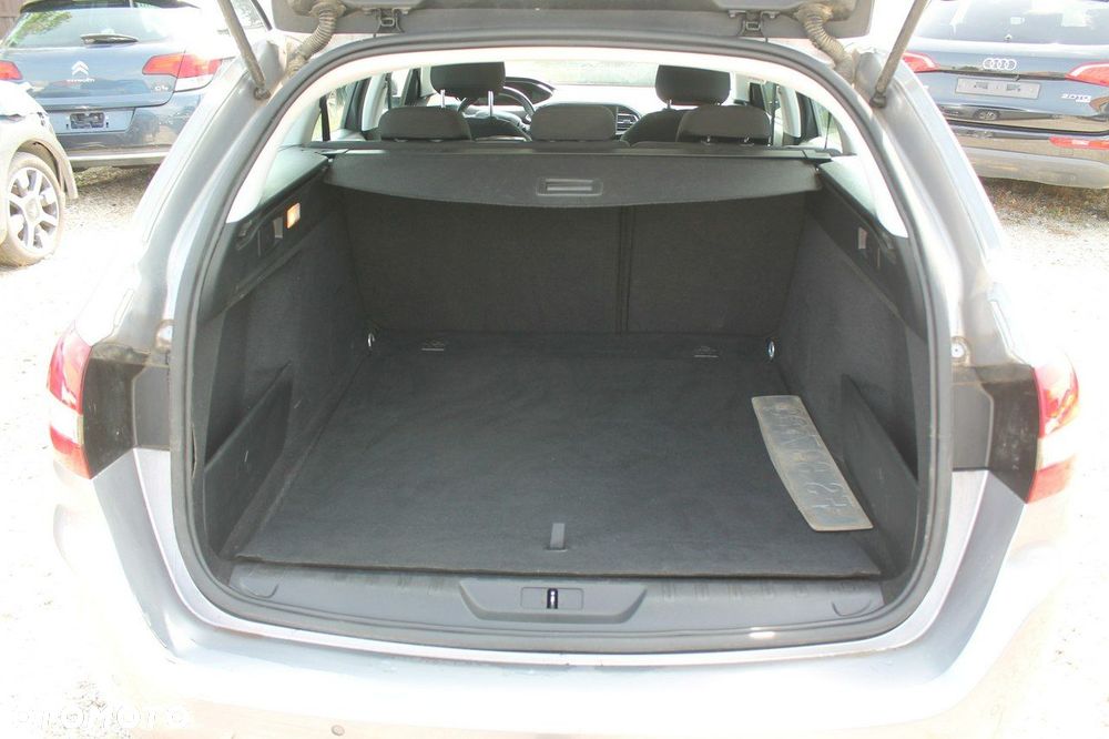 Peugeot 308 - 9