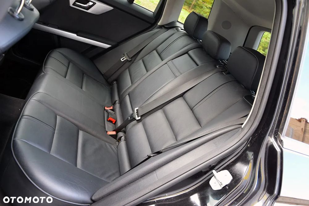 Mercedes-Benz GLK 350 CDI DPF 4Matic 7G-TRONIC SPORT EDITION - 34