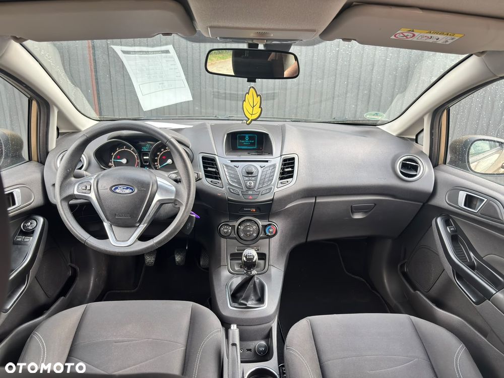 Ford Fiesta 1.25 Ghia - 12