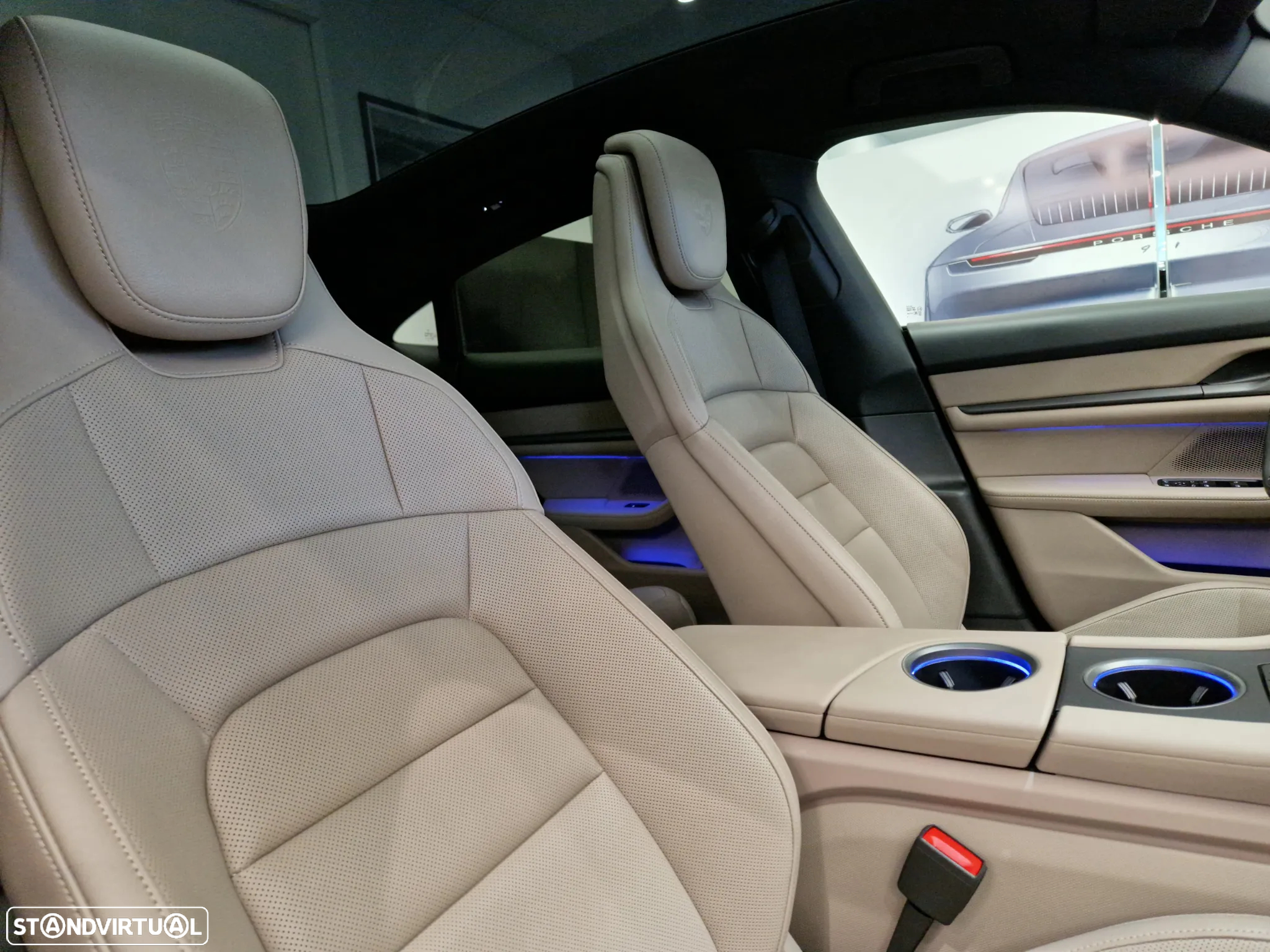 Porsche Taycan Standard - 26