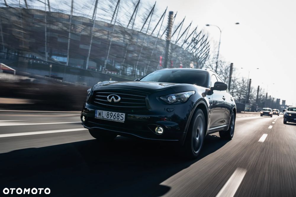 Infiniti QX70 - 1