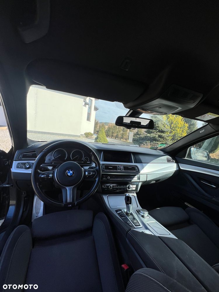 BMW Seria 5 520d xDrive - 16