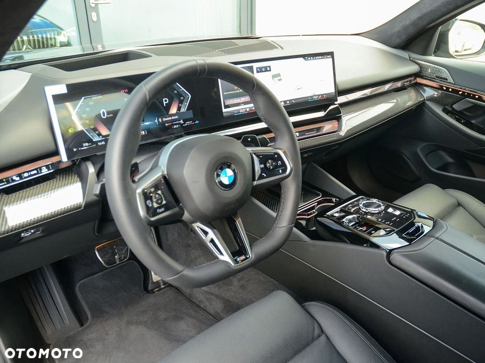 BMW Seria 5 - 12