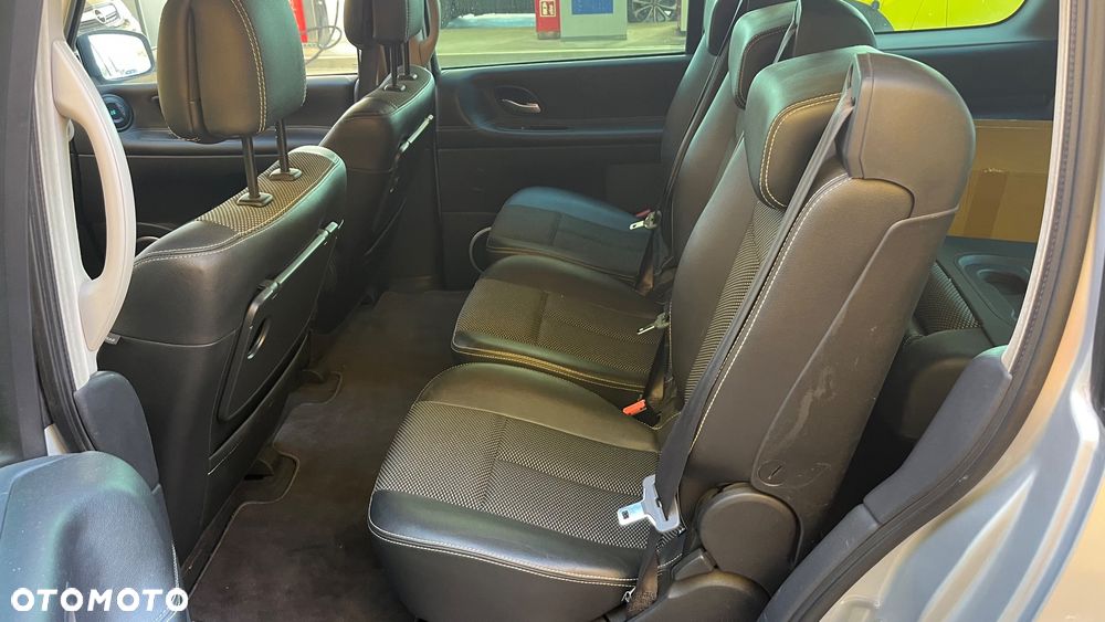 Opel Zafira 1.7 CDTI Essentia - 33