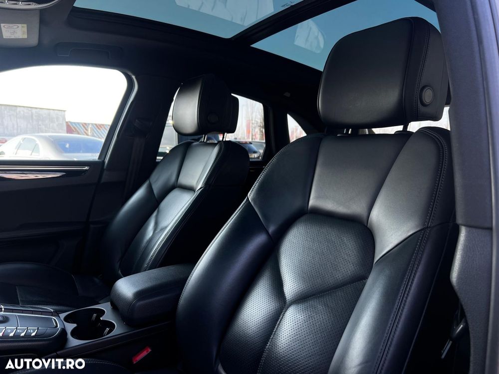 Porsche Macan - 30