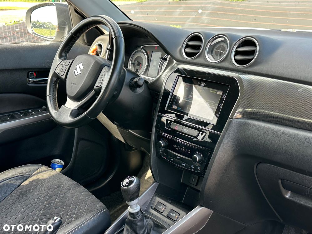 Suzuki Vitara - 23