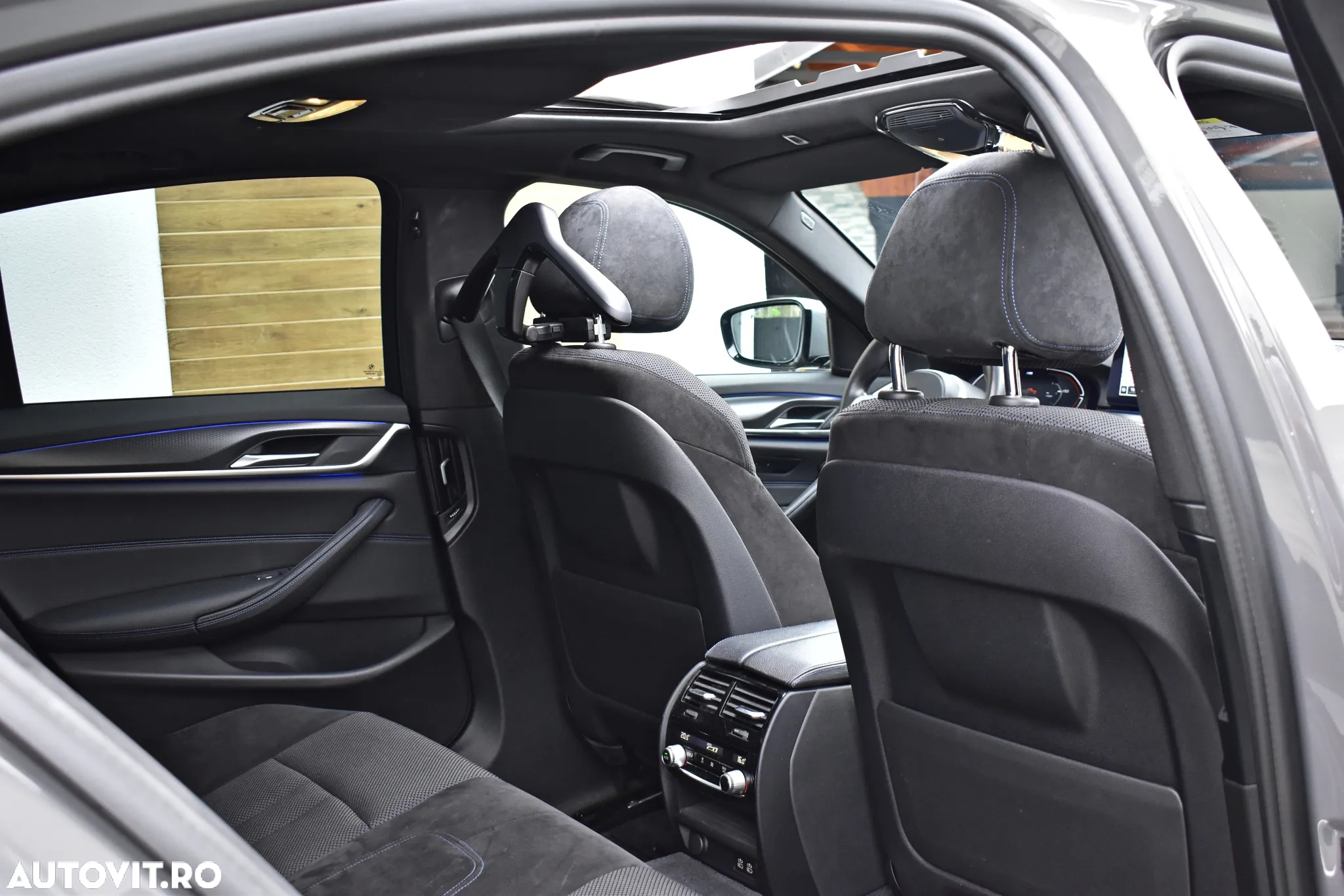 BMW Seria 5 540i xDrive AT MHEV - 12