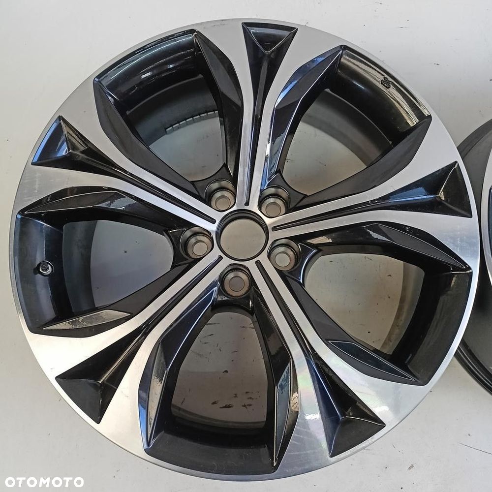 Alufelgi 5x114,3 20 Toyota Highlander PW457 4szt (F7103) - 2
