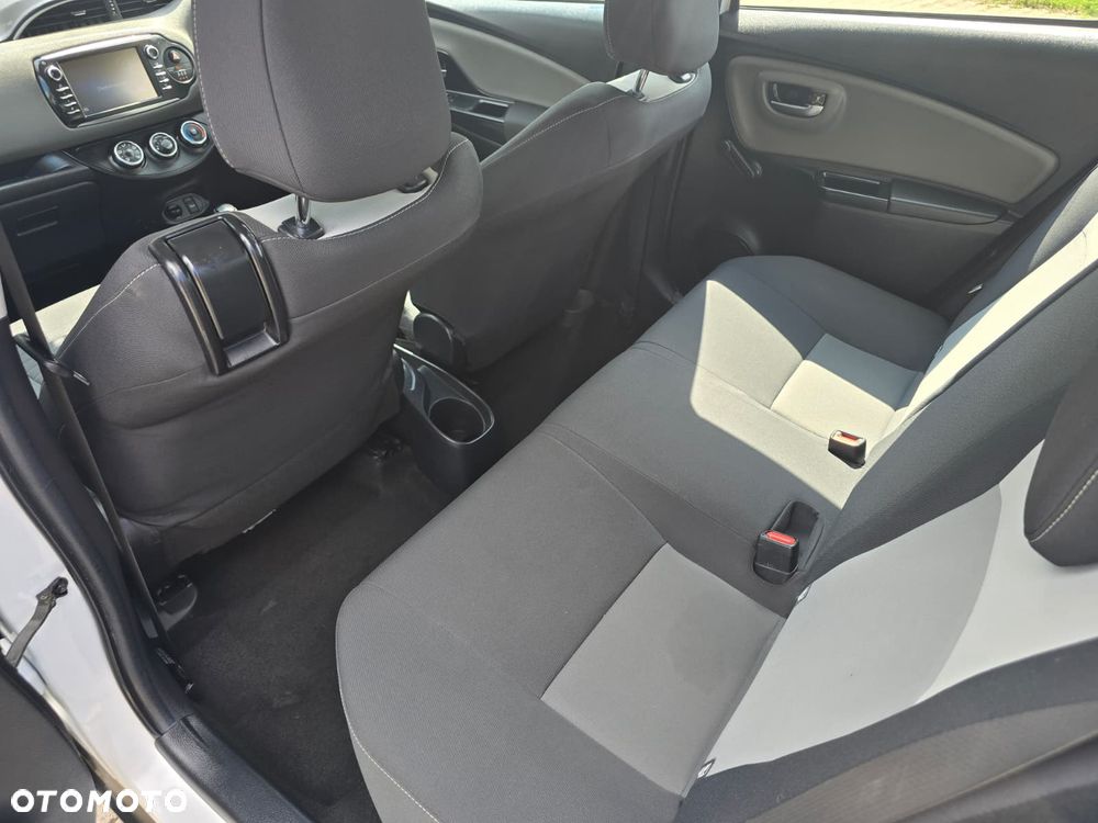 Toyota Yaris 1.5 Comfort CVT - 9