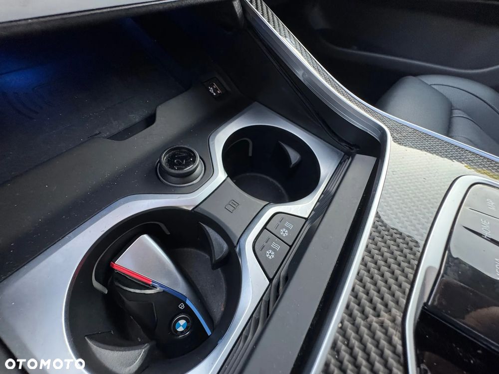 BMW X5 M50i - 17