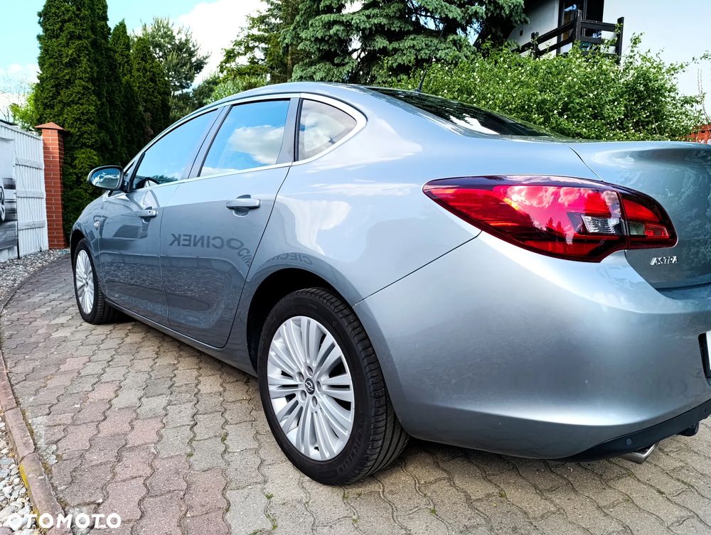 Opel Astra 1.4 Turbo Active - 8
