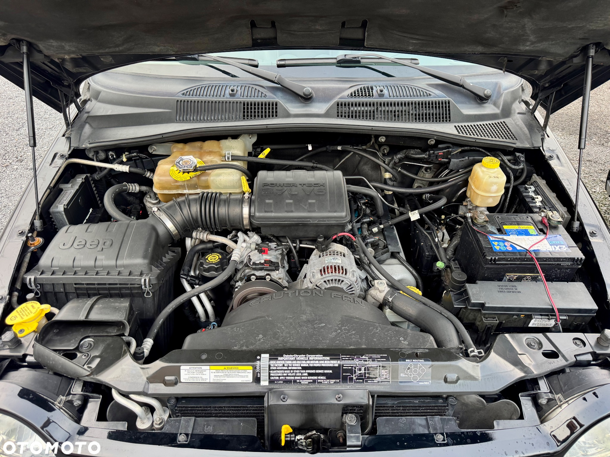 Jeep Cherokee 3.7L Limited - 22