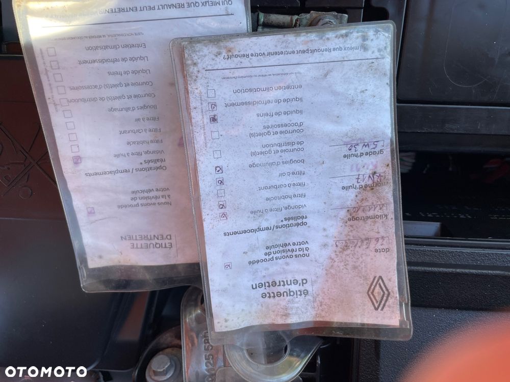 Renault Captur ENERGY TCe 120 EDC LIMITED - 22