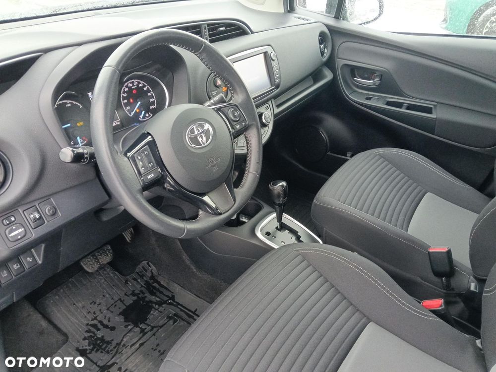 Toyota Yaris - 14