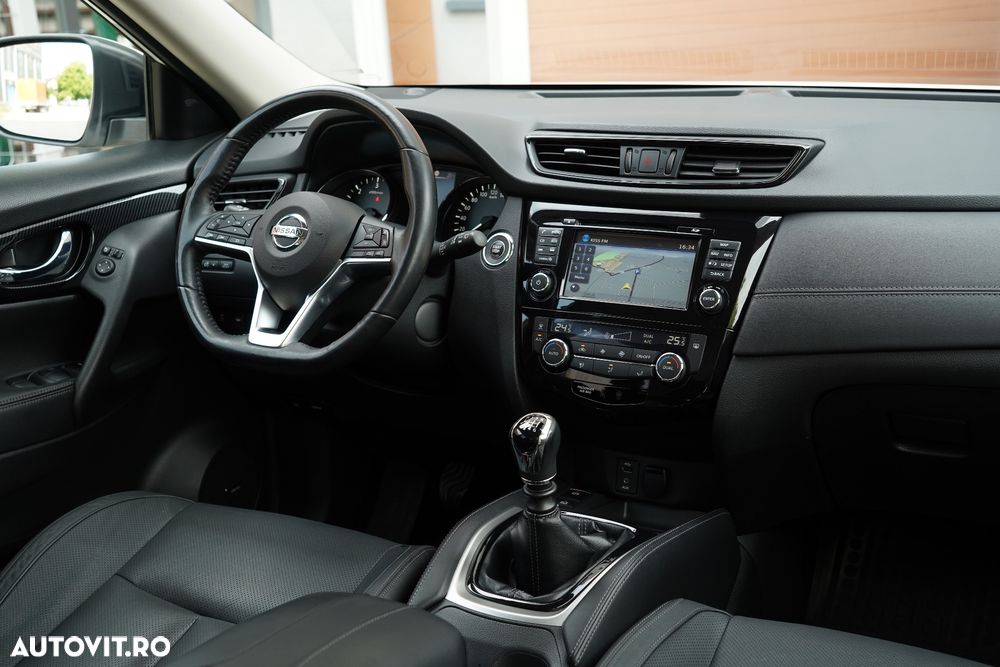 Nissan X-Trail 2.0 dCi ALL-MODE 4x4i Tekna - 24