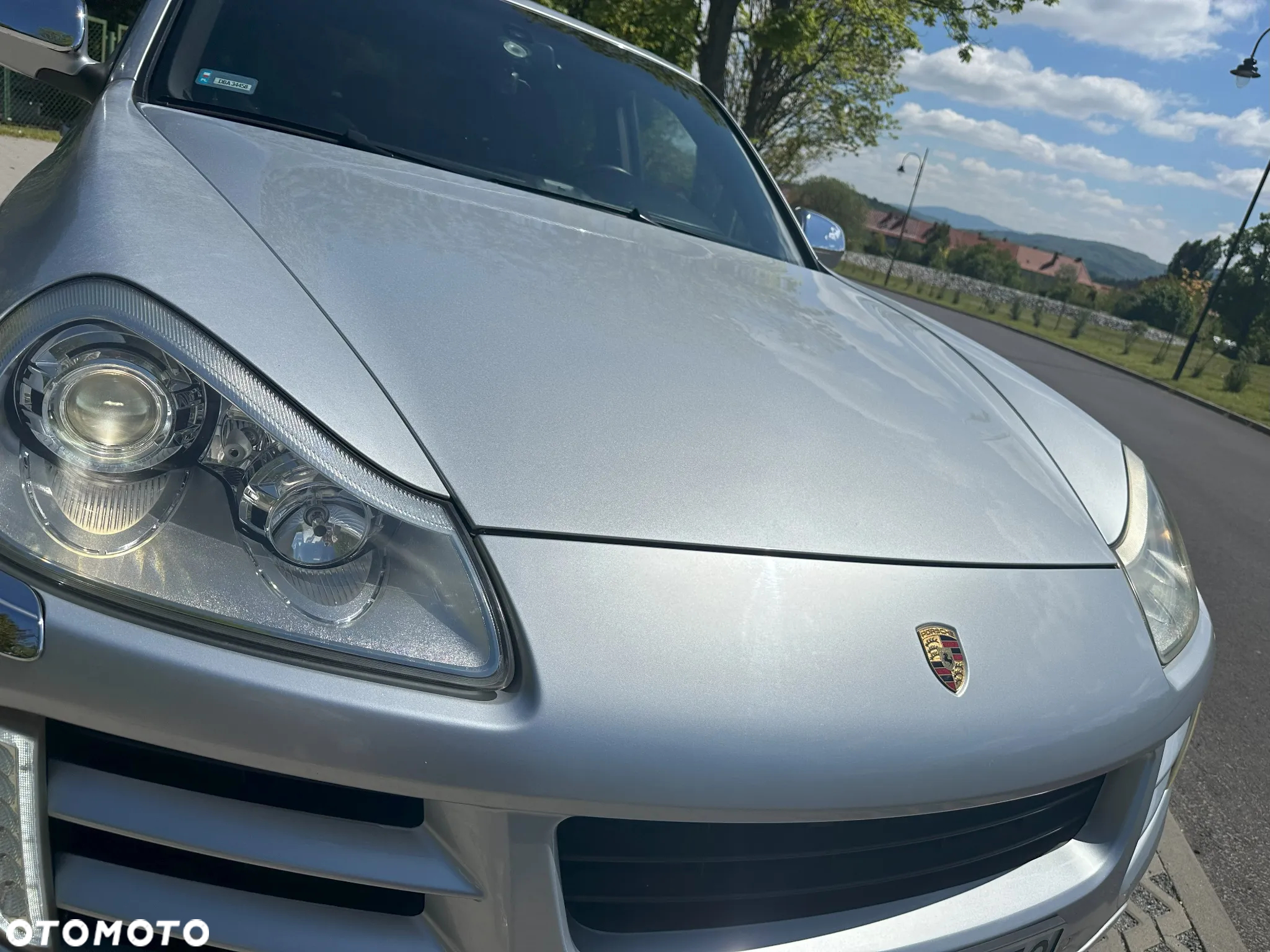 Porsche Cayenne - 2
