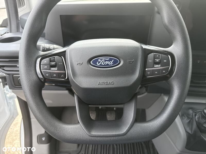 Ford Transit Custom - 13