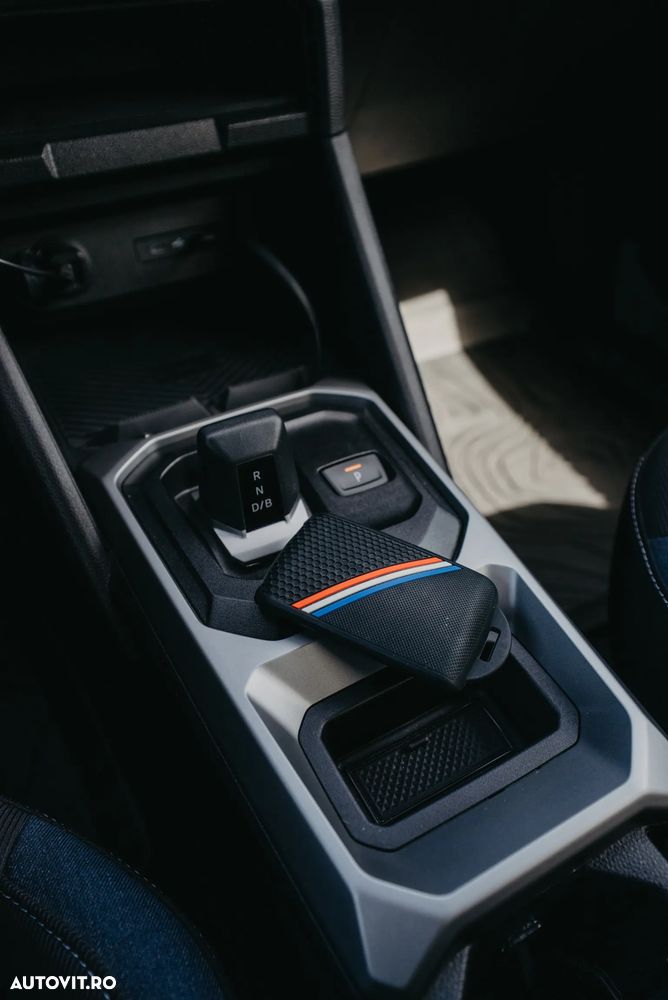 Dacia Duster HEV 140 Journey - 11