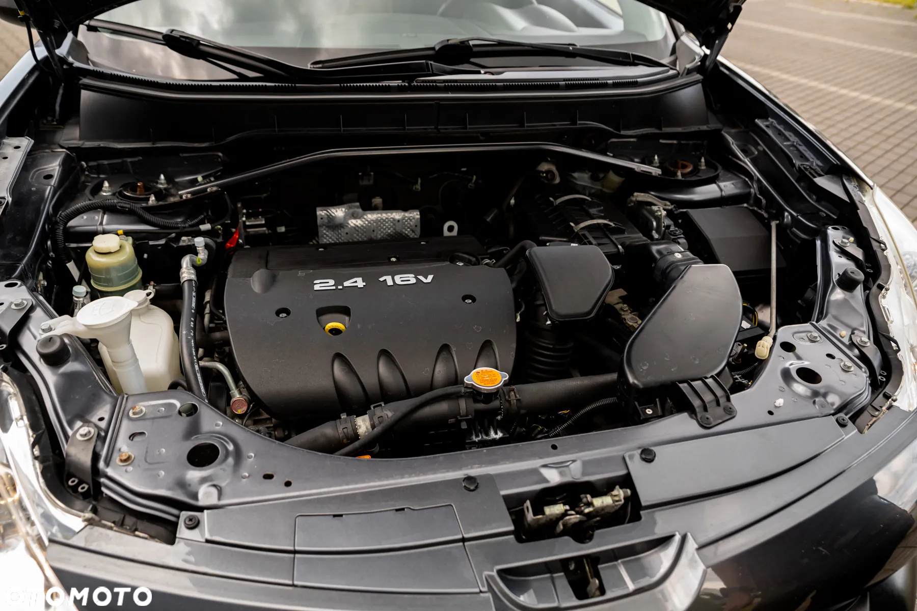 Peugeot 4007 7-Sitzer Sport - 35