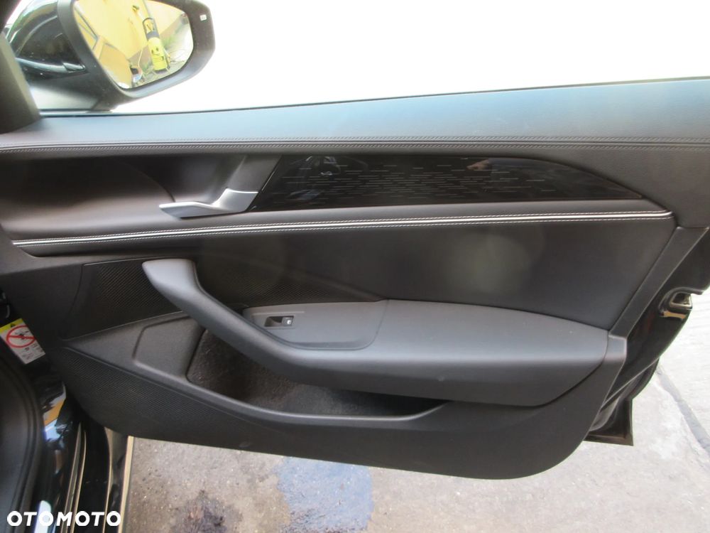 Volkswagen Passat Variant 2.0 TDI SCR 4Mot Elegance DSG - 14