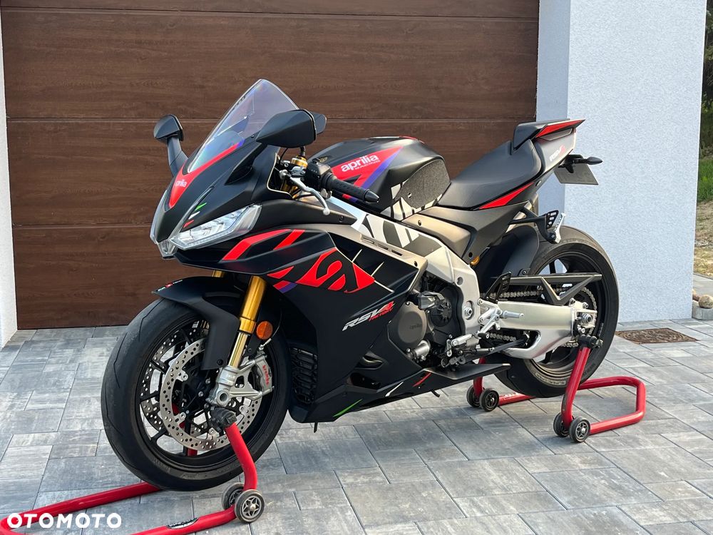 Aprilia RSV - 10