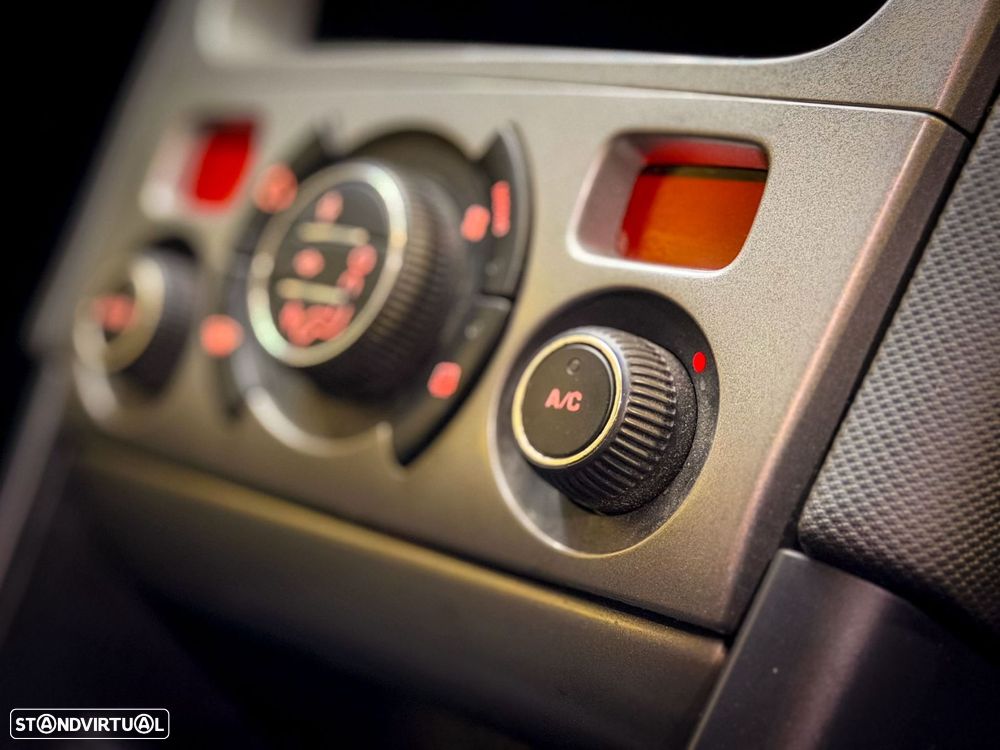 Peugeot 308 SW 1.6 HDi Executive CVM6 - 12