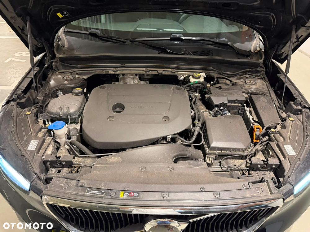 Volvo XC 40 B3 Core - 8