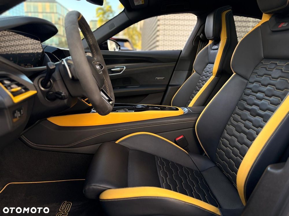 Audi RS e-tron GT 2024