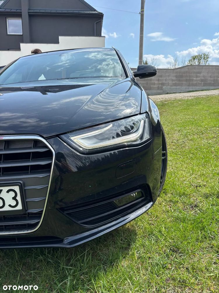 Audi A4 Avant 2.0 TDI Quattro S tronic - 16