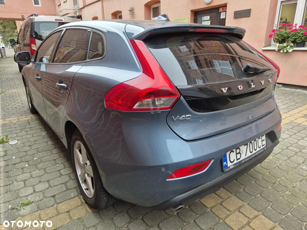 Volvo V40 D3 Momentum - 11
