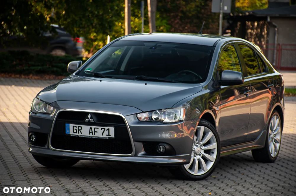 Mitsubishi Lancer 1.8 Intense - 11