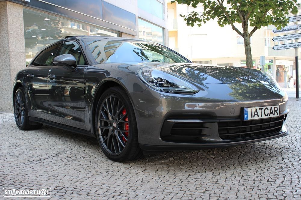 Porsche Panamera Sport Turismo 4 - 4