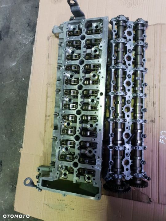 BMW 3 F30 F31 3.0 D GLOWICA WALKI 781292703 13041001402 D2298502  155732501 - 1
