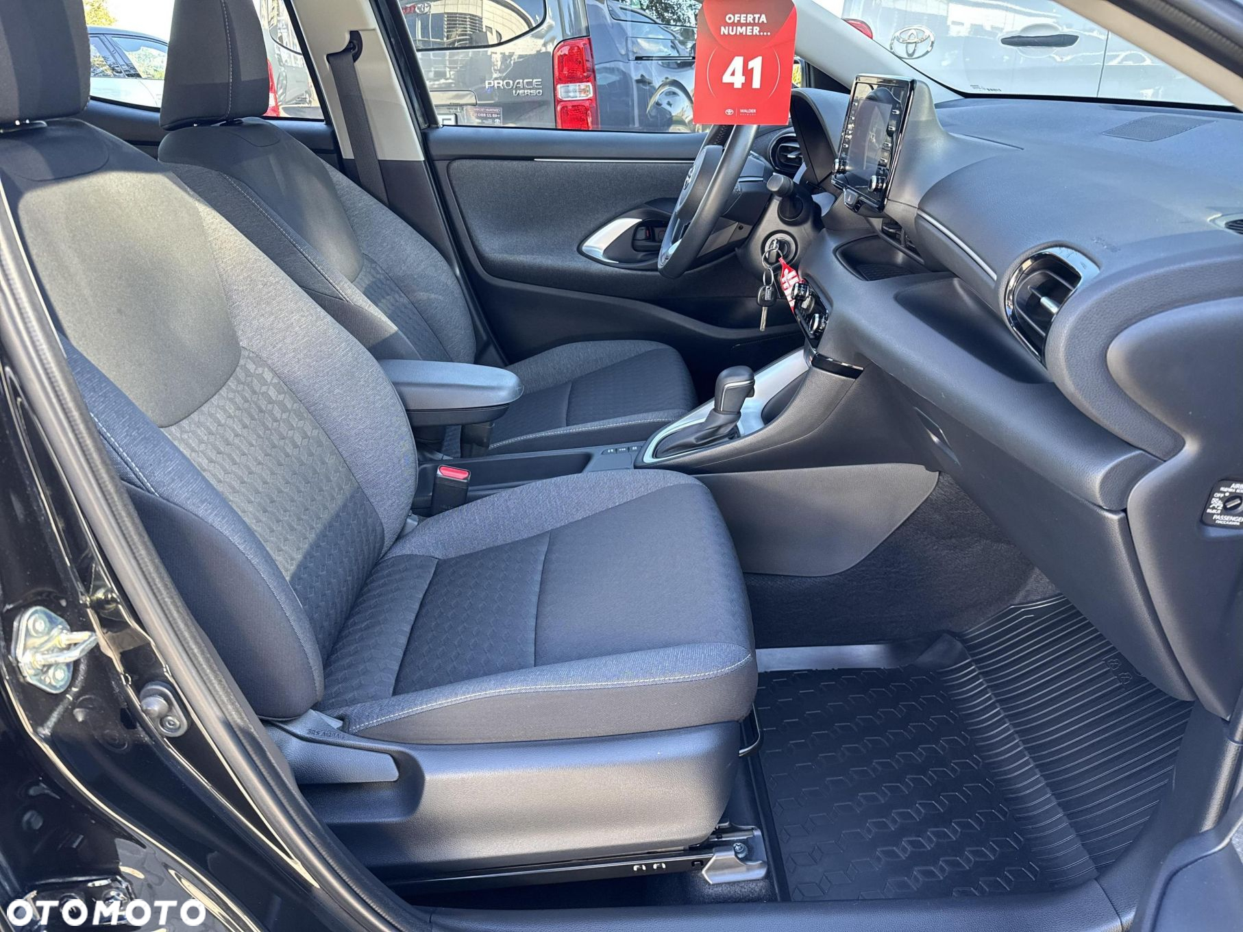 Toyota Yaris Hybrid 1.5 Comfort - 14
